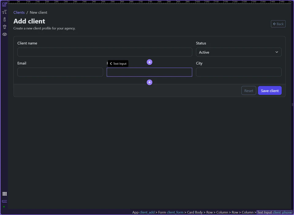 Screenshot: Phone and city stay simple on purpose